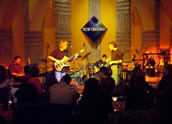 djabe_neworleansclub_2005_600.jpg