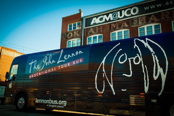 John-Lennon-Ed-Bus_resize.jpg