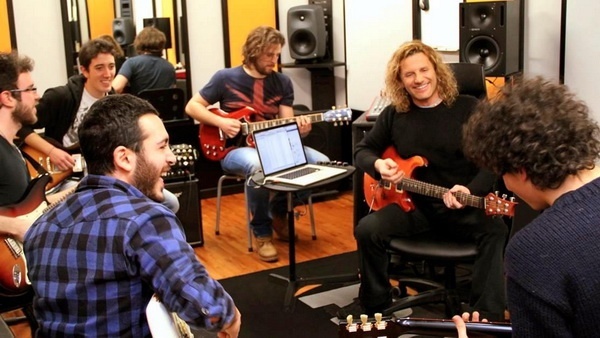 RockGuitarAcademy_600.jpg