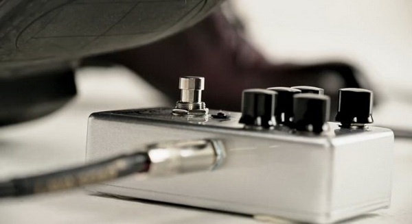 Dunlop BlogThe MXR Super Badass7_600.jpg