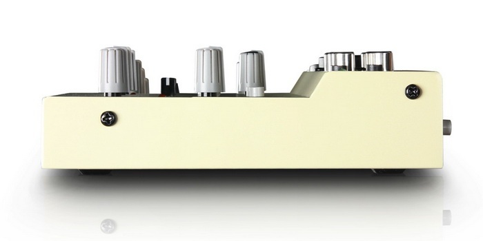 LDLAX3USB_4_700.jpg