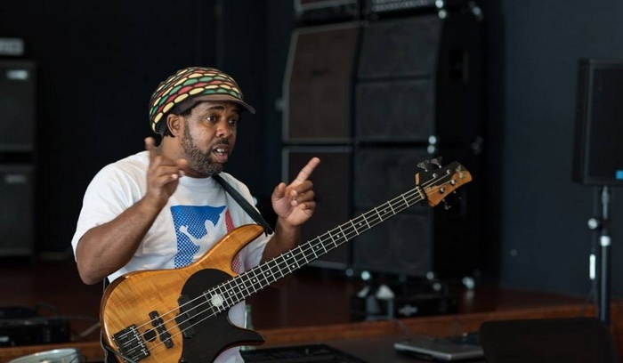 Victor Wooten 2_700.jpg