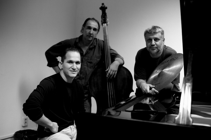 Jazz-04_700.jpg