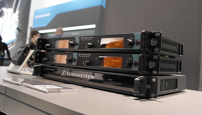 Senn SR2050 EM trasmitter.jpg