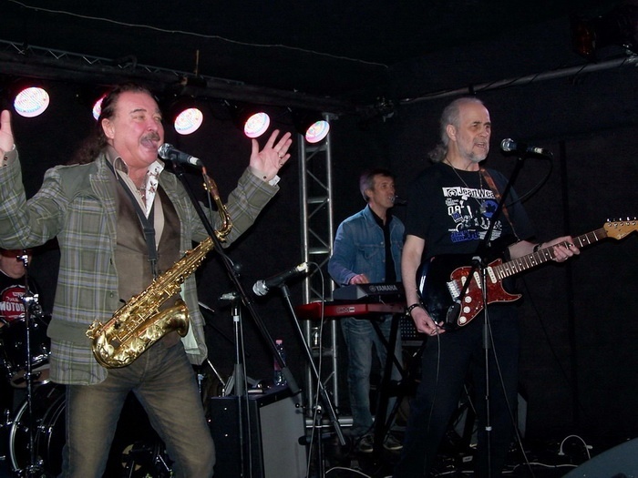 101_6136_resize_700.jpg