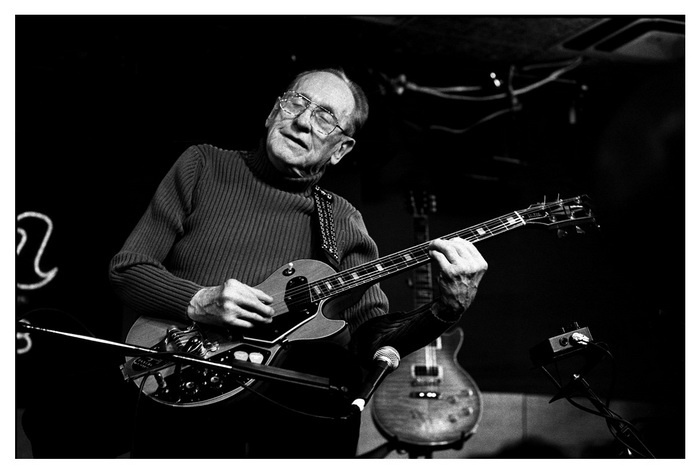 les-paul-2007_foto_william ellis_700.jpg