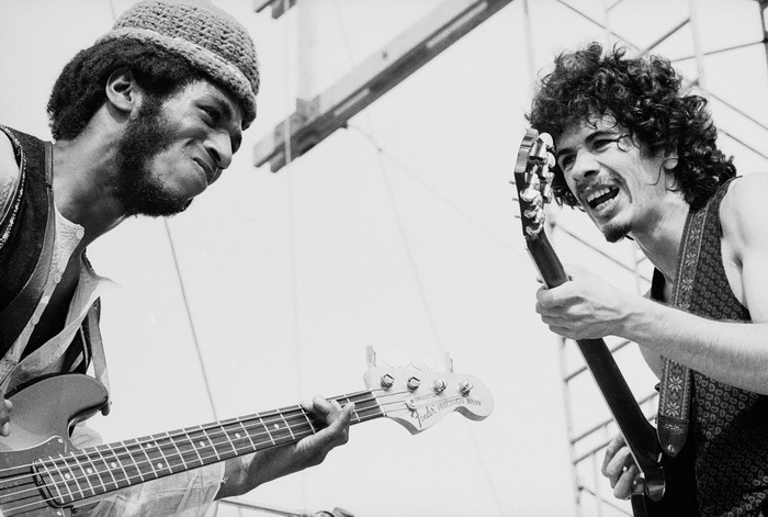 santana_700.jpg