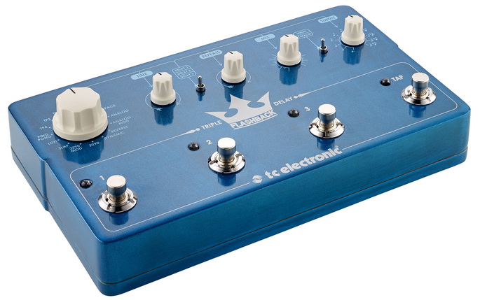 flashback-triple-delay-persp-right_700.jpg
