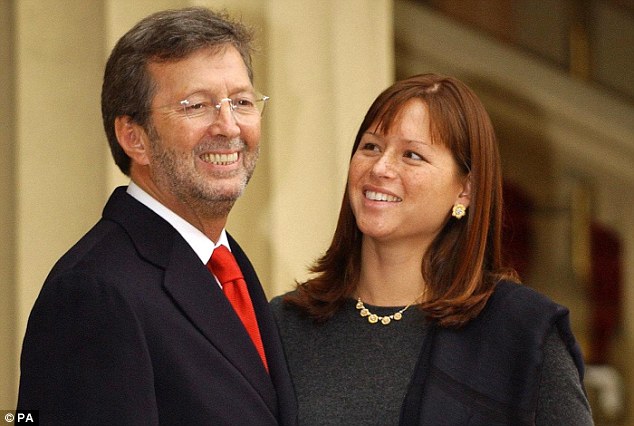 article-2671849-01BD8F930000044D-880_634x426.jpg