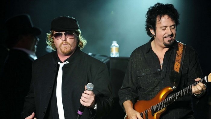 toto_-_williams_-_lukather_700.jpg
