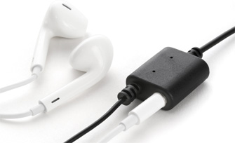 irigacoustic_headphones_0U6A3664.jpg