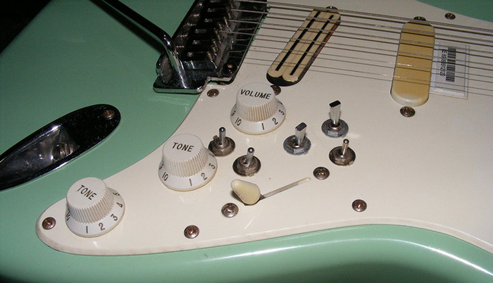 fender-with-too-many-switches_700.jpg