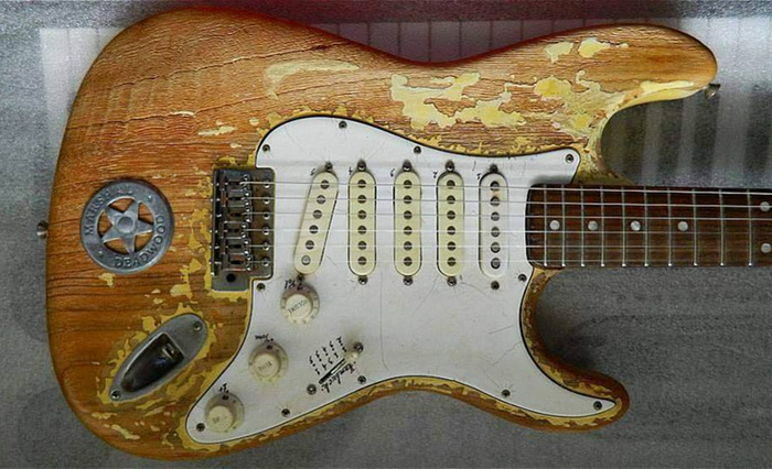 strat-with-too-many-pickups_700.jpg