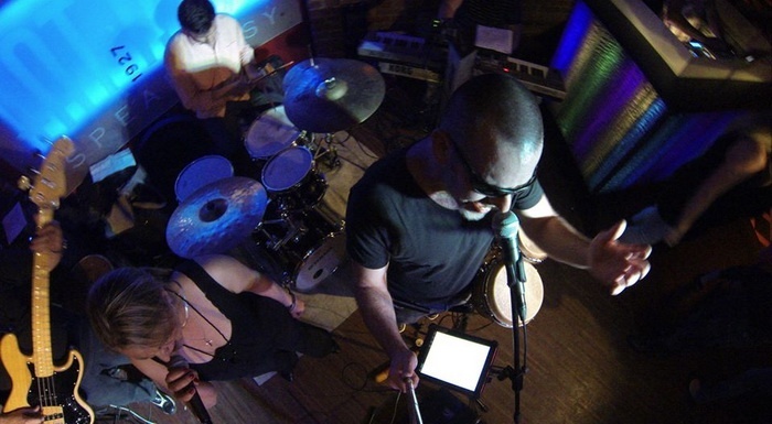 Bluedogs_700.jpg