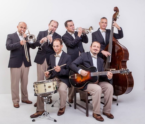HOTJAZZBAND_600.jpg