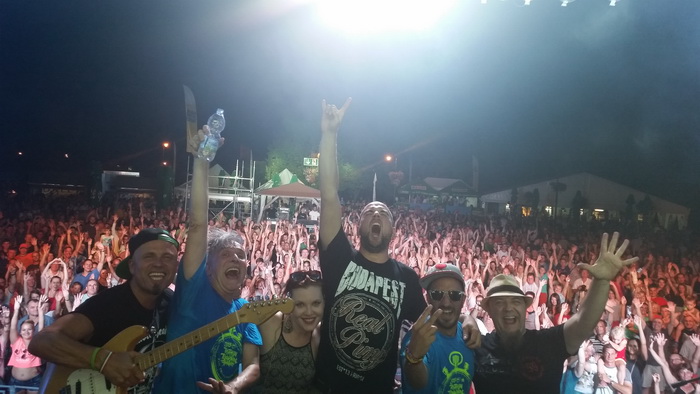 balkan_fanatik_photo_2016d_700.jpg