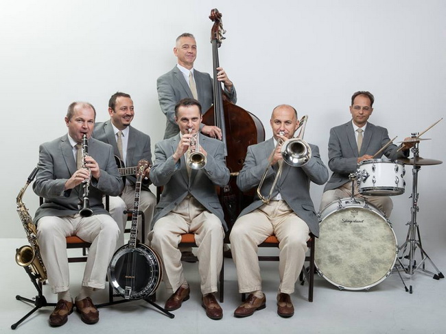 HOTJAZZBAND2_650.jpg