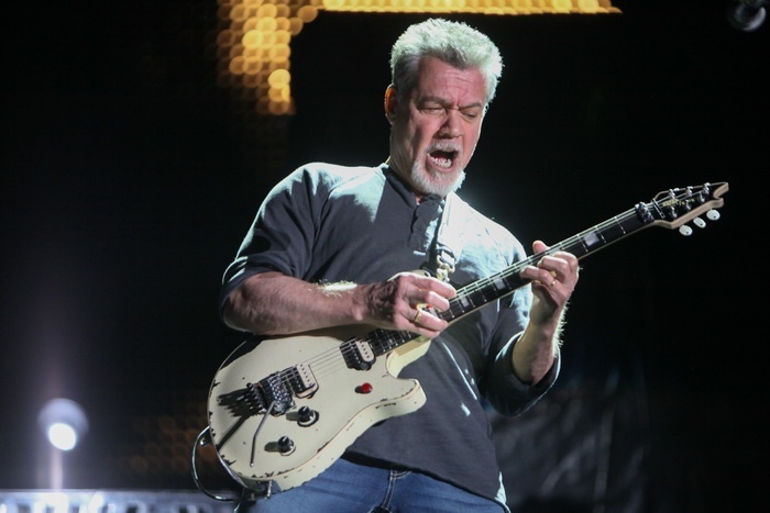 van_halen_700_2.jpg