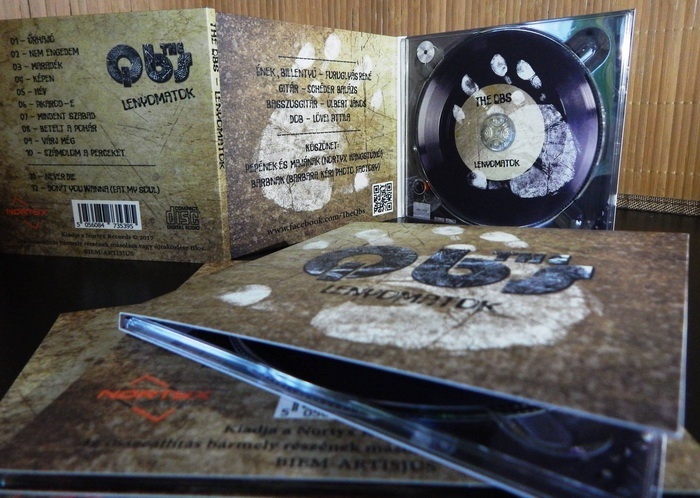 album 700.jpg