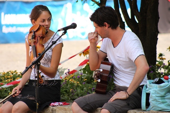 strings of the streets.jpg