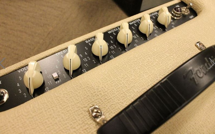 Blues Junior III 700x.jpg