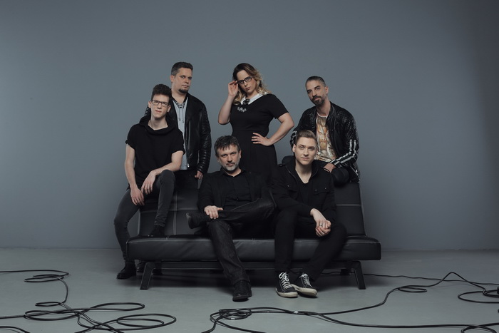 Honeybeast-2017-ulos-700x.jpg