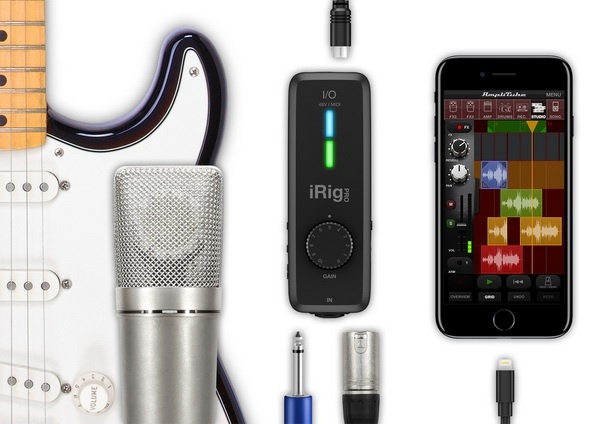 iRig_PRO_IO_iph7_gtr_mic 600x.jpg