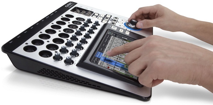 TOUCHMIX-16_700x.jpg