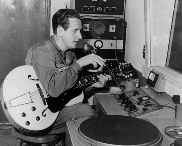 lespaul_1_700x.jpg