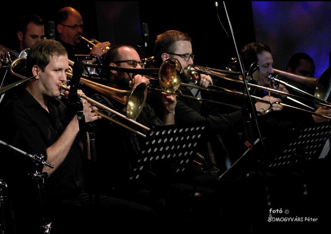 bigband4_mod.jpg
