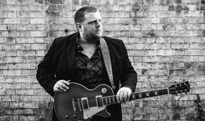 danny_bryant_promo_1_700x.jpg
