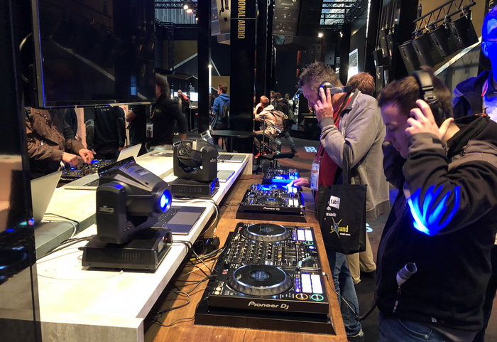 Pioneer_700xIMG_5662.jpg