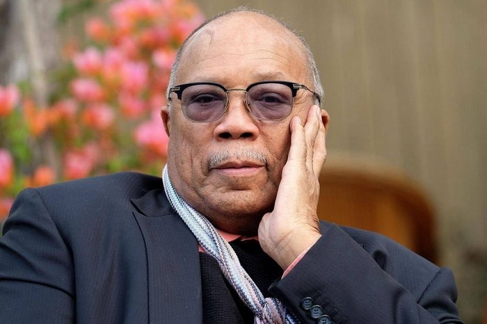 Quincy-Jones-family-700x.jpg