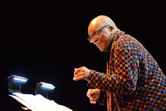 Quincy_7131_700x.jpg