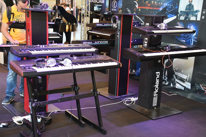 Roland_bpmex0213 szint 700x.jpg