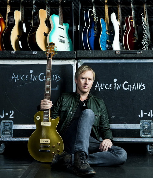 Jerry Cantrell 500x.jpg