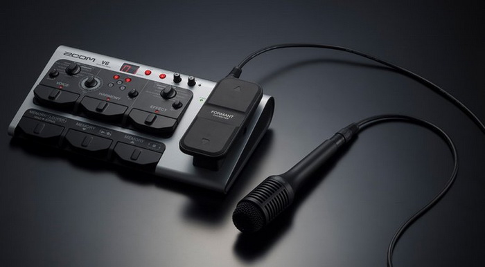 zoom-v6. 700x.jpg