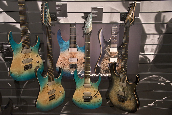 Ibanez RG  700x.jpg