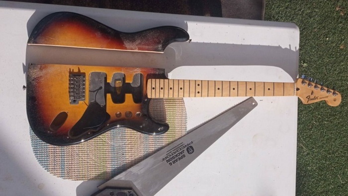 strat 700x.jpg
