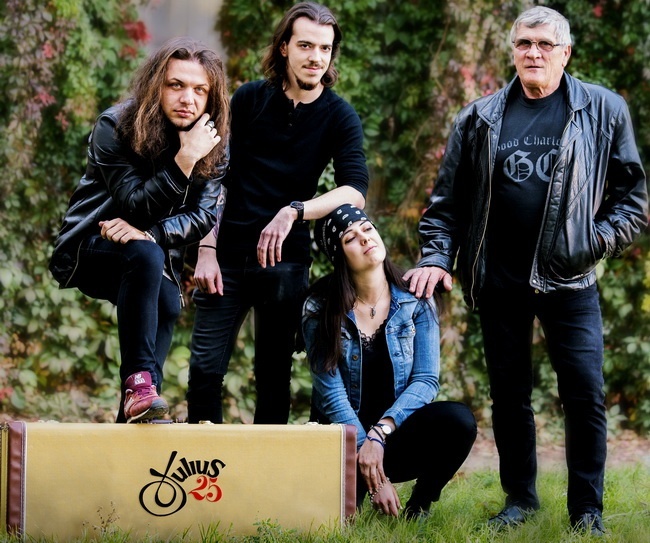 banda_650x.jpg
