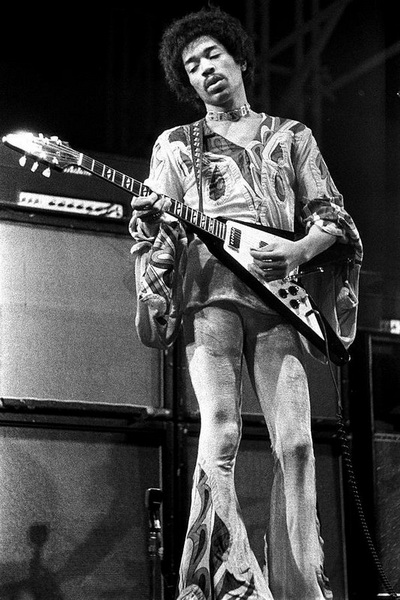 jimi-hendrix-1970-flying-v-400x.jpg