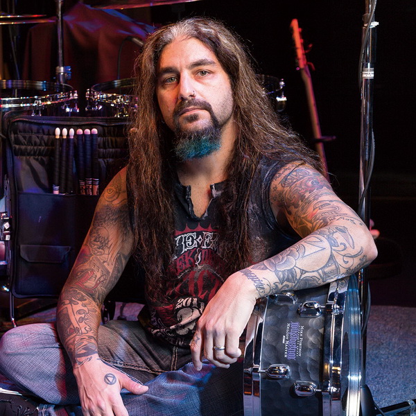a_main_MikePortnoy 700x.jpg