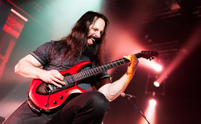 john-petrucci_700x.jpg