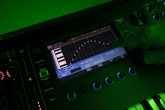 FANTOM_touch screen 700x.jpg
