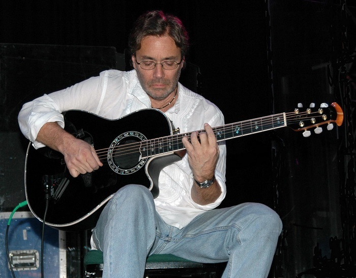 Al_Di_Meola_2006 700x.jpg