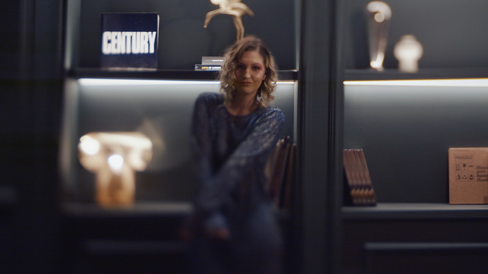 Szilard_officialSTILL_portre_2.4 700x.jpg