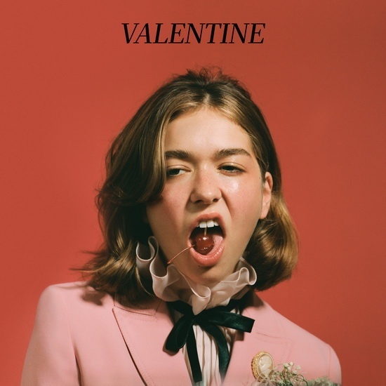 Single Packshot Valentine 550x