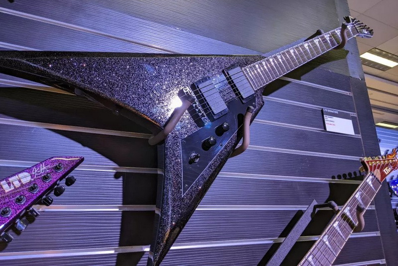 Kirk 2 800x535