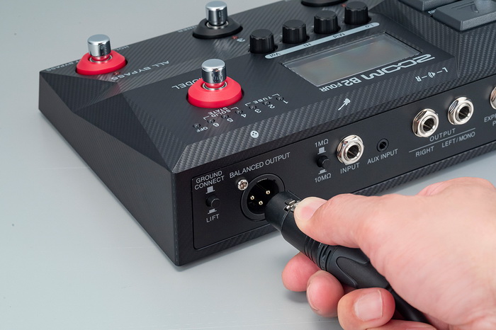 B2 FOUR XLR press 700x