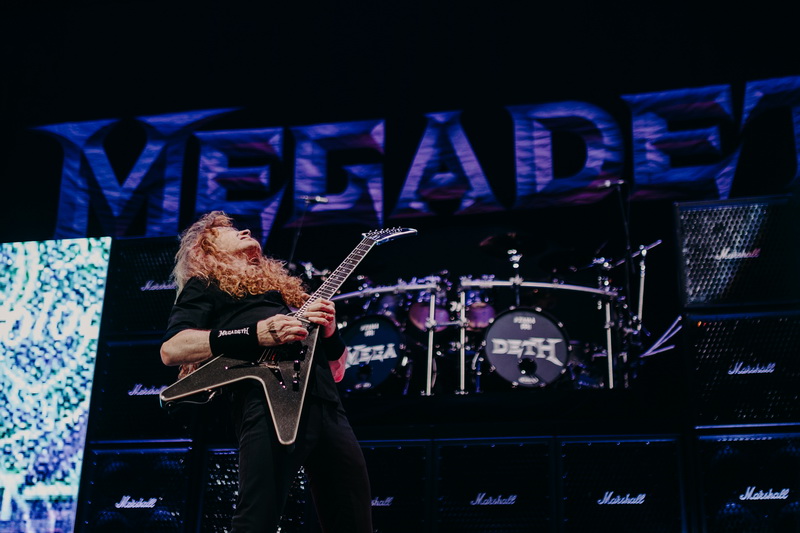 DaveMustaine AnaMassard 750x